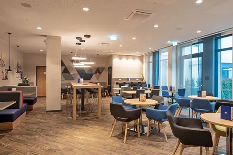 Holiday Inn Express Munich North in München — foto 5