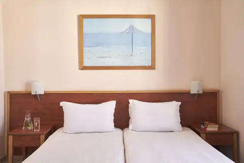 Favie Suzanne Hotel in Tinos (Town) — foto 25