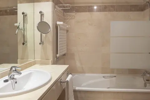 Aparthotel Campus in Oviedo — foto 14