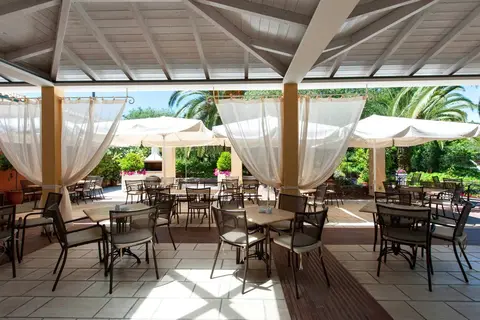 Art Hotel Debono in Corfu — foto 15