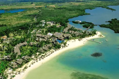 Constance Le Prince Maurice in Poste de Flacq VCA — foto 24