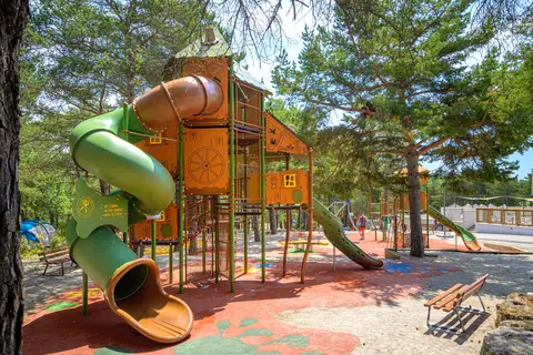 Camping La Farigoulette in Saint-Laurent-du-Verdon — foto 7