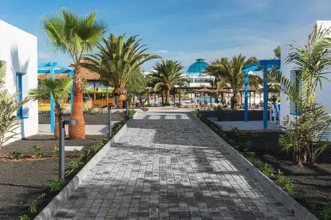 Elba Lanzarote Royal Village Resort in Playa Blanca — foto 28