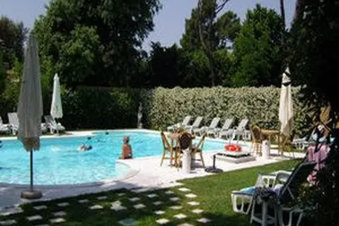 Jr Resort Logos Forte dei Marmi in Forte Dei Marmi — foto 19