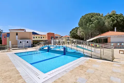 Theofilos Superior in Πέτρα — foto 7