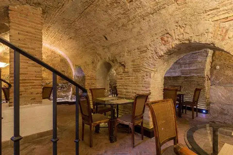 Casa del Capitel Nazari in Granada — foto 4
