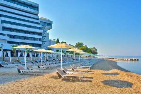 Medora Auri Family Beach Resort in Podgora — foto 20