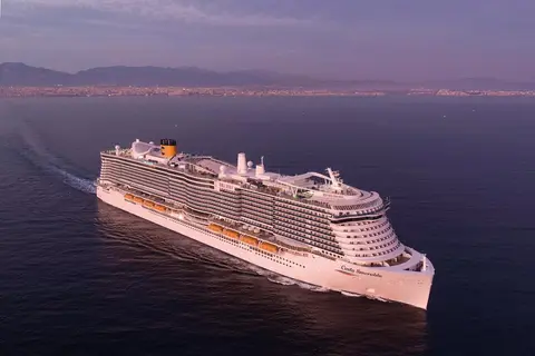8 dg cruise Canarische Eilanden AIDAcosma in Abrantes — foto 2