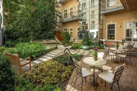 Mamaison Residence Izabella Budapest in Boedapest — foto 9