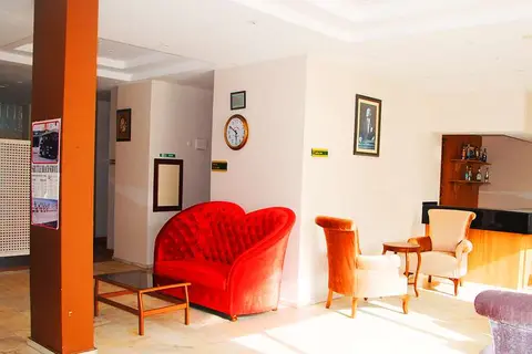 Hotel Flora Suites in Kuşadası — foto 10