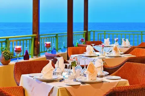 Grand Bay Beach Resort in Kolymbari — foto 29