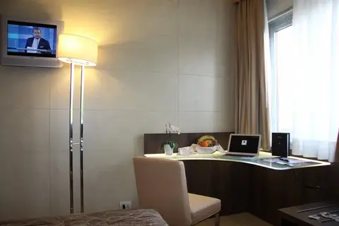 LH Hotel Sirio Venice in Venetië — foto 20