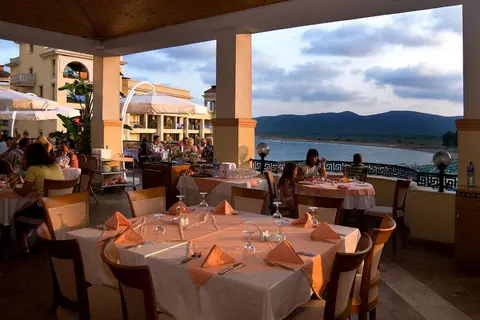 Marina Royal Palace Hotel in Флора — foto 18