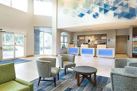 Holiday Inn Express & Suites S Lake Buena Vis in Kissimmee — foto 16