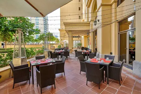 Ramada Hotel & Suites by Wyndham JBR in Hawthorn Suites by Wyndham Dubai — foto 7