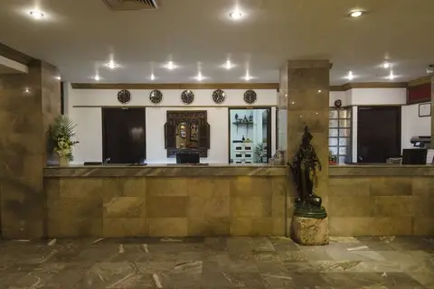Tarntawan Hotel Surawong Bangkok​ in Bangkok — foto 4