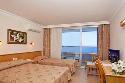 Azak Beach Hotel in Alanya — foto 23
