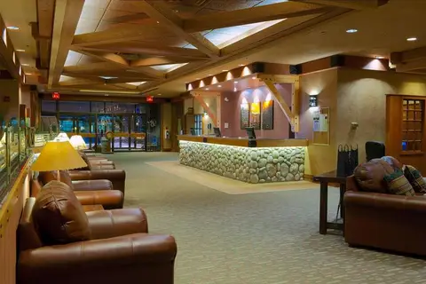Elk & Avenue Hotel in Banff — foto 9