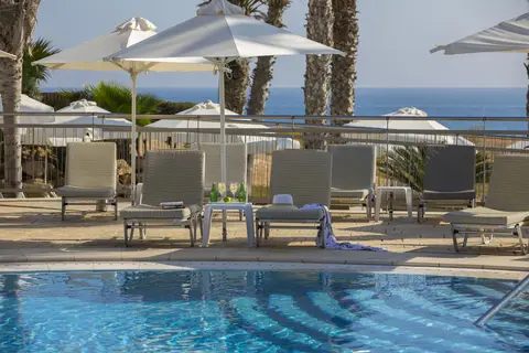 Louis Althea Beach in Παραλίμνι — foto 28