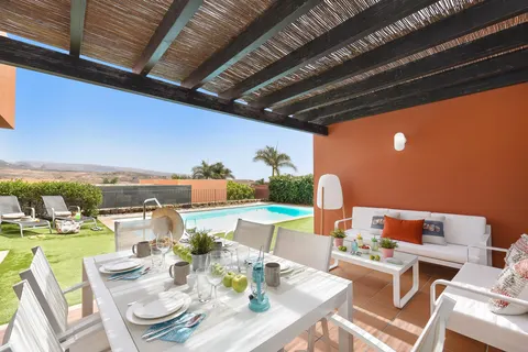 Villas Golf Par 4 in San Bartolomé de Tirajana — foto 2
