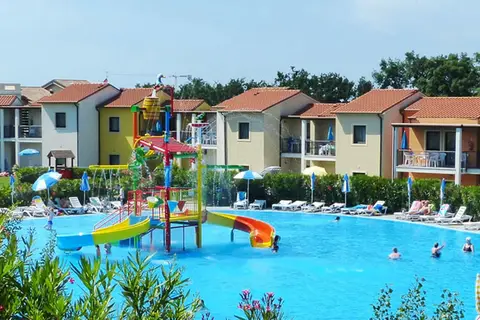 Belvedere Village in Castelnuovo del Garda — foto 16
