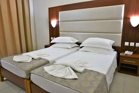 Marathon Hotel in Κολύμπια — foto 6