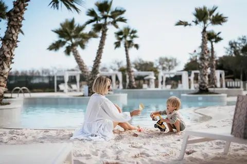 Pareus Beach Resort in Zeccone — foto 11