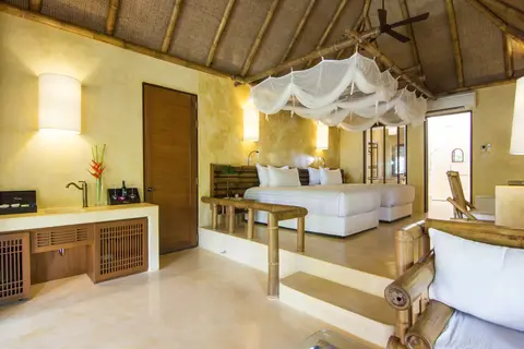 High Season Pool Villa & Spa in Kut Eiland — foto 14