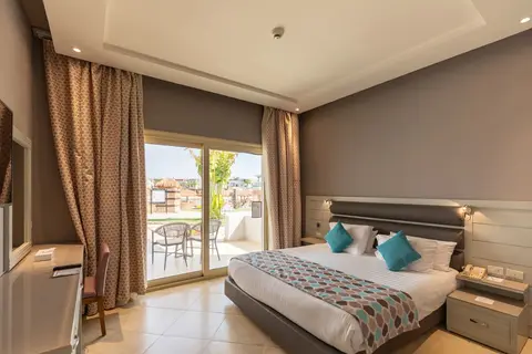 SUNRISE Crystal Bay Resort in Hurghada
