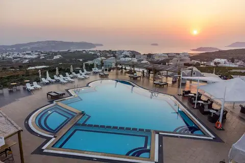 Smy Santorini Suites & Villas in Pýrgos, foto 2