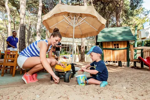 ROBINSON PAMFILYA foto 4