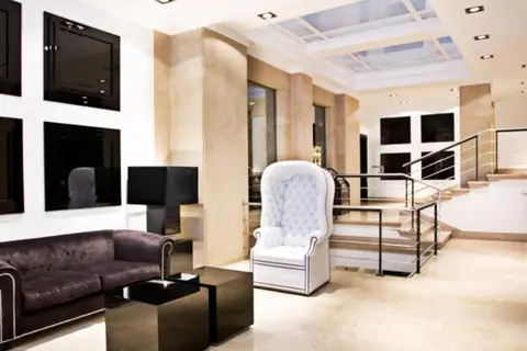 Hotel Clarin in Oviedo — foto 11