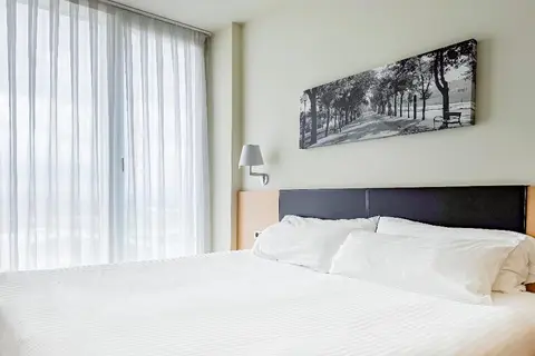 Sercotel Jardines de Uleta Suites in Vitoria-Gasteiz — foto 18