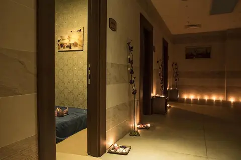 Teymur Continental Hotel & Convention Center in Şahinbey — foto 5