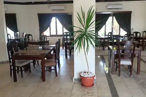 Dolphin Continental Hotel in القصير — foto 22