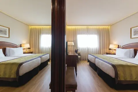 Dorma Reina Isabel in Ávila — foto 28