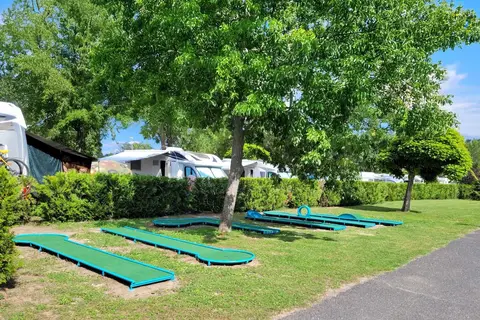 Aranypart Camping & Apartments in Siófok — foto 12