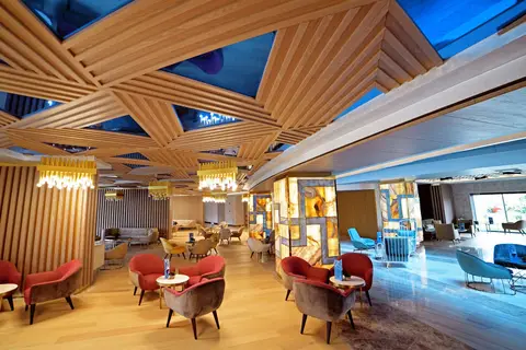 Royal Wings Hotel in Aksu — foto 26