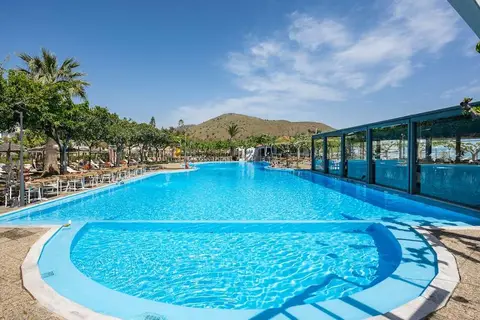Corissia Beach in Georgioupolis — foto 2
