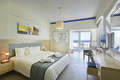 Pernera Beach Hotel in Παραλίμνι — foto 27