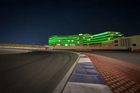 Park Inn by Radisson Dubai Motor City in Dubai, foto 10