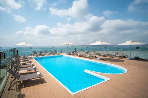 Doubletree by Hilton Istanbul Moda in Istanbul