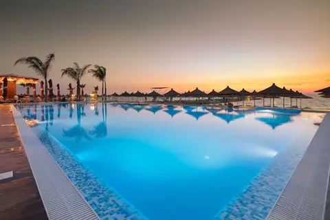 Brilliant Hotel & Spa in Qerret — foto 3