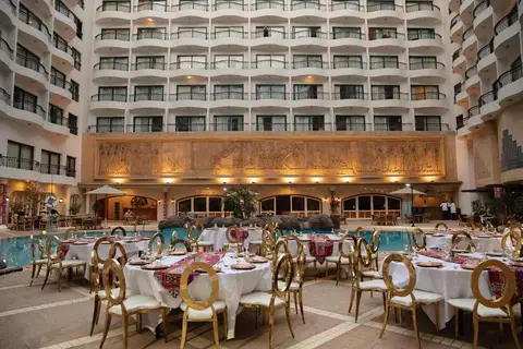 Azal Pyramids Hotel in Gizeh — foto 12
