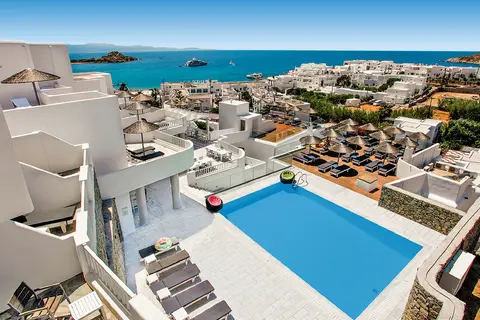 The George Hotel in Πλατύς Γιαλός