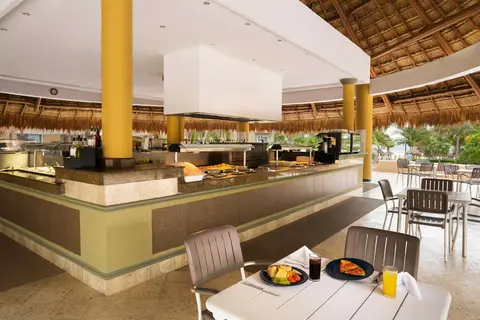 Viva Wyndham Azteca in Playa del Carmen — foto 18