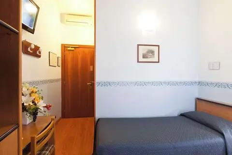 Terminus Plaza in Pisa, foto 12