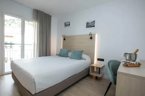 Hotel Coral Boutique in Torroella de Montgrí — foto 6