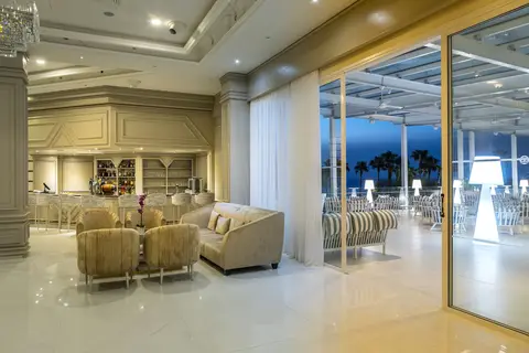 Constantinos The Great Beach Hotel in Παραλίμνι — foto 23