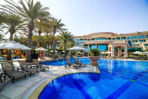 Al Raha Beach Resort & Spa in الراحة — foto 11